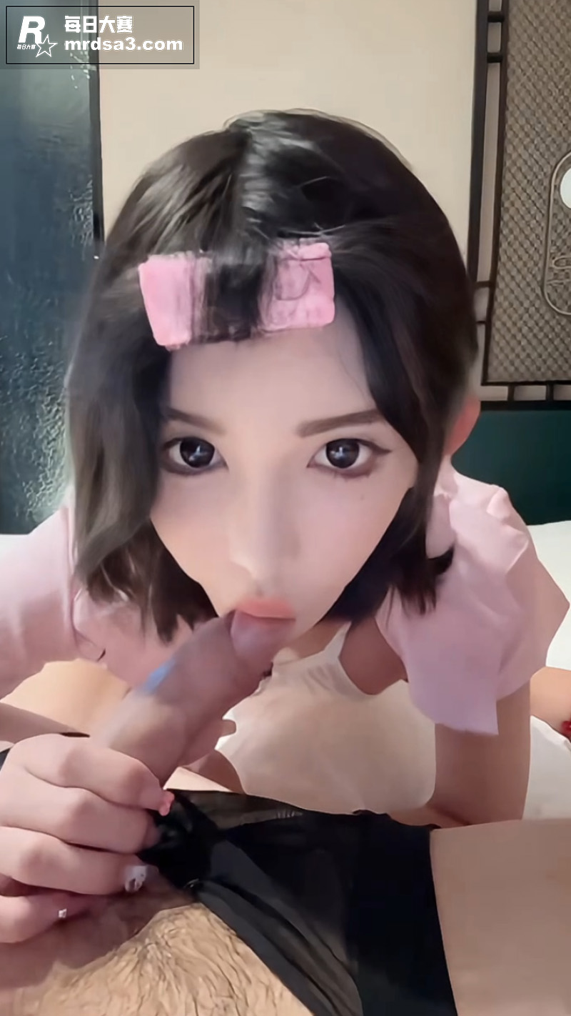 高颜值极品男娘 化身相关图片2