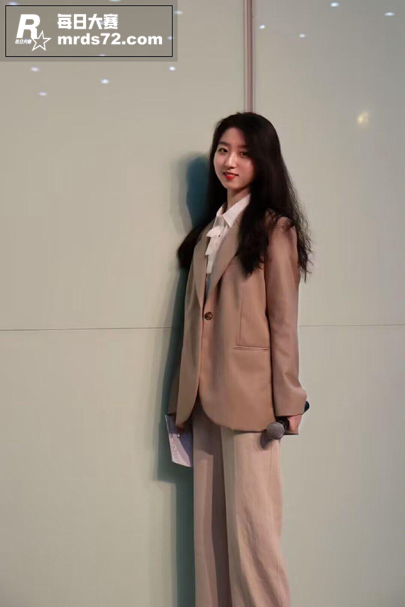 高颜值美少女和男友自相关图片4