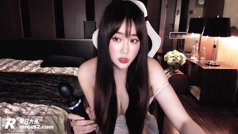 ST站高颜值巨乳女神相关图片3