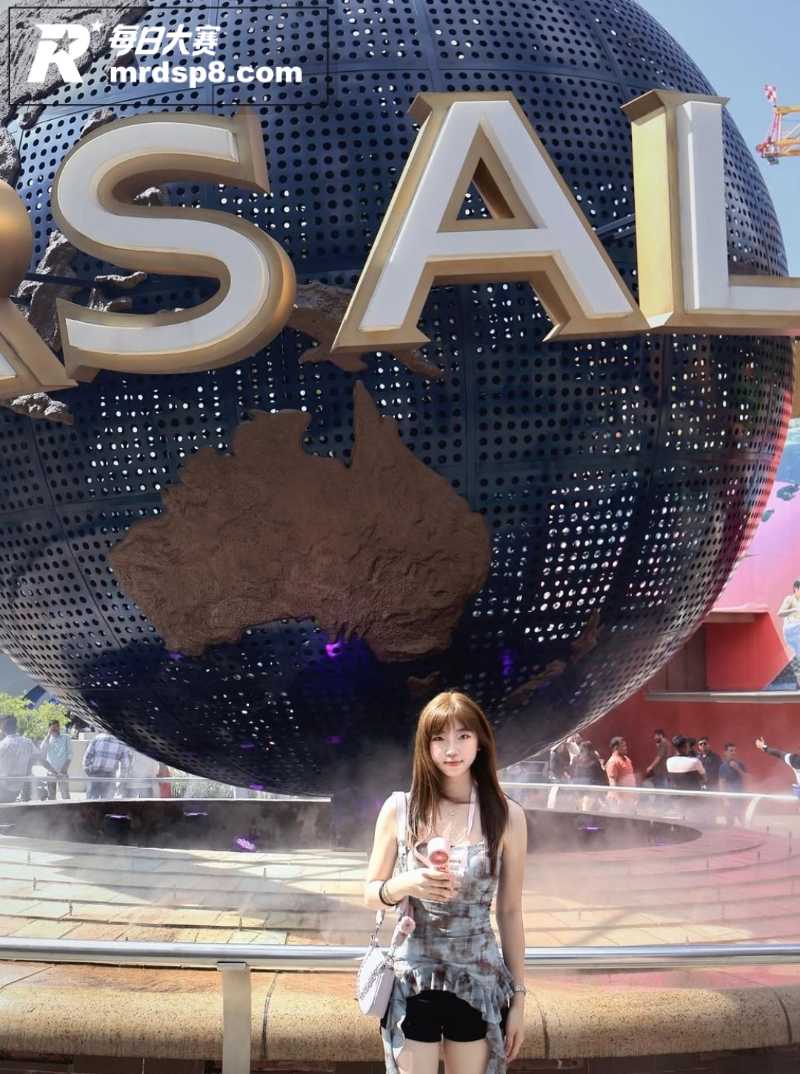 02年清纯可爱风嫩妹相关图片5