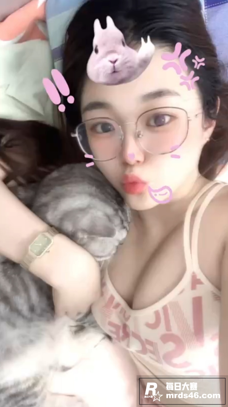 青岛极品巨乳教师 温相关图片1