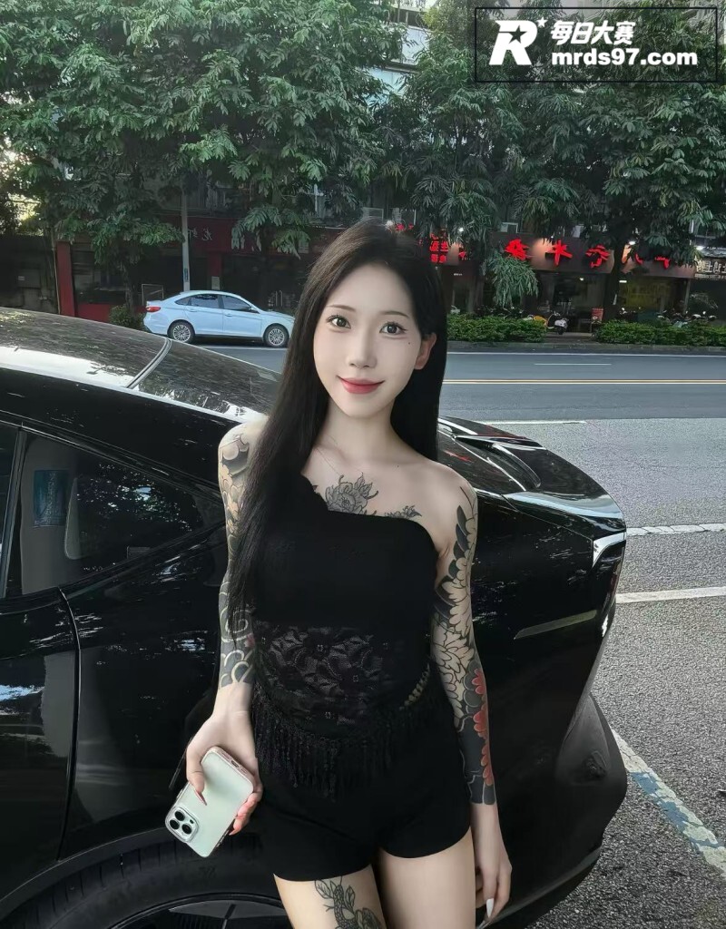 抖音高颜值精神小妹 相关图片7