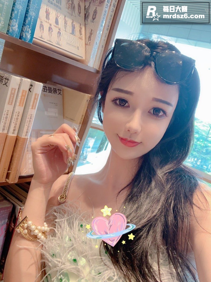 抖音BBW主播 顾灵相关图片5