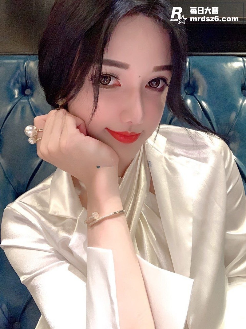 抖音BBW主播 顾灵相关图片6