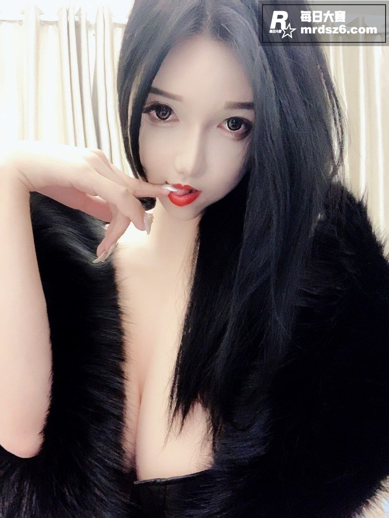抖音BBW主播 顾灵相关图片11