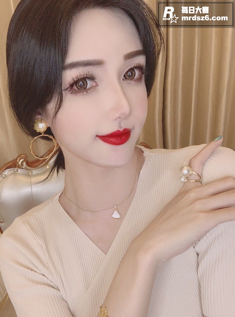 抖音BBW主播 顾灵相关图片12