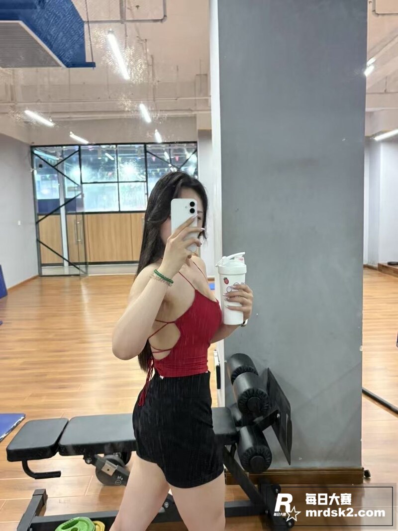 青岛医美院反差老板娘相关图片3