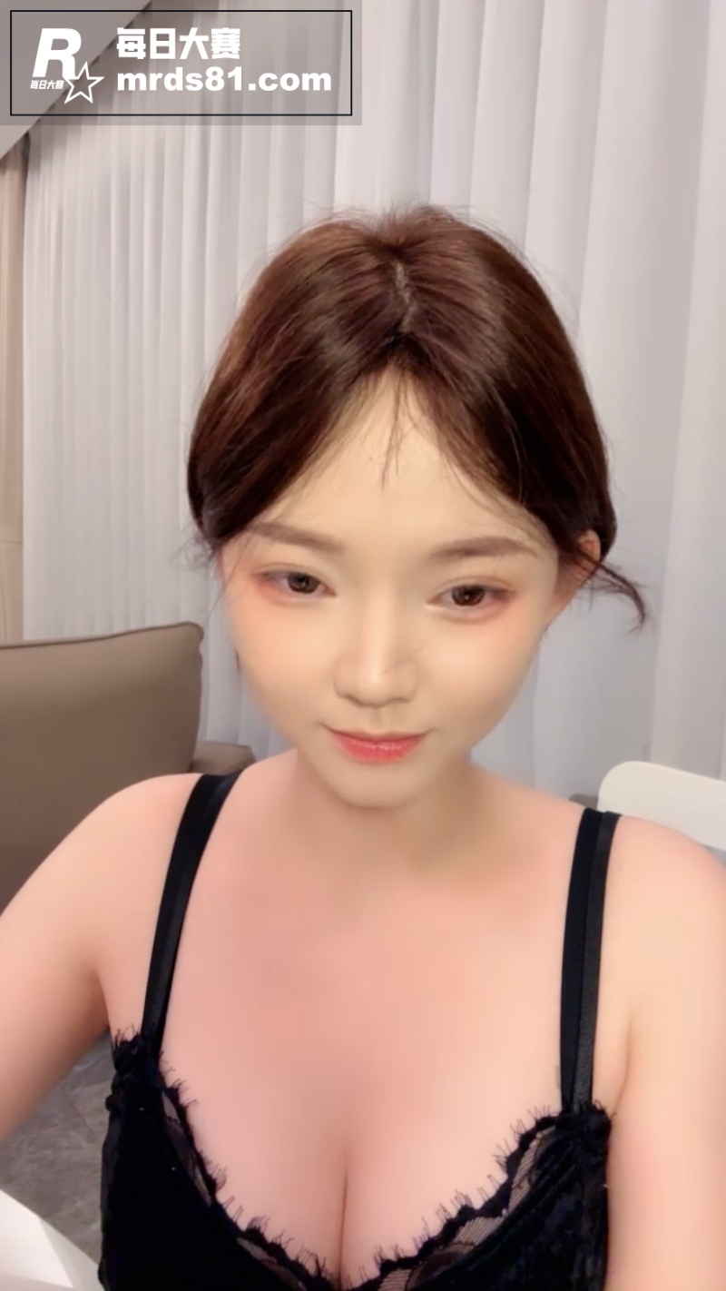 半糖极品主播 小樱花相关图片1