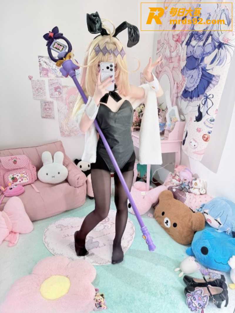 推特极品模特嫩妹 染相关图片18