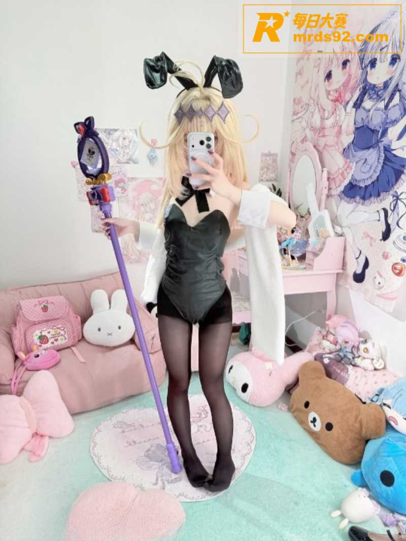 推特极品模特嫩妹 染相关图片19
