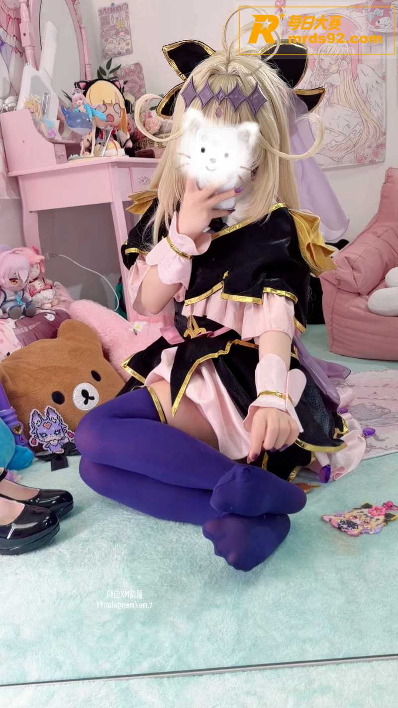 推特极品模特嫩妹 染相关图片28