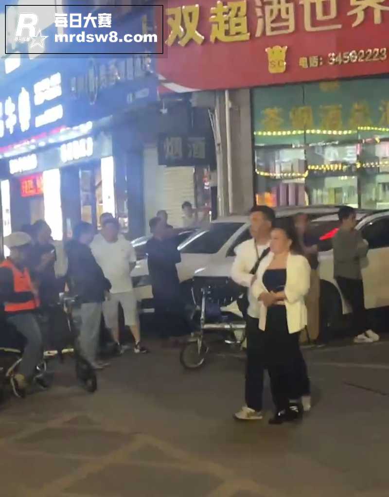 广州番禺扫黄现场 各相关图片1