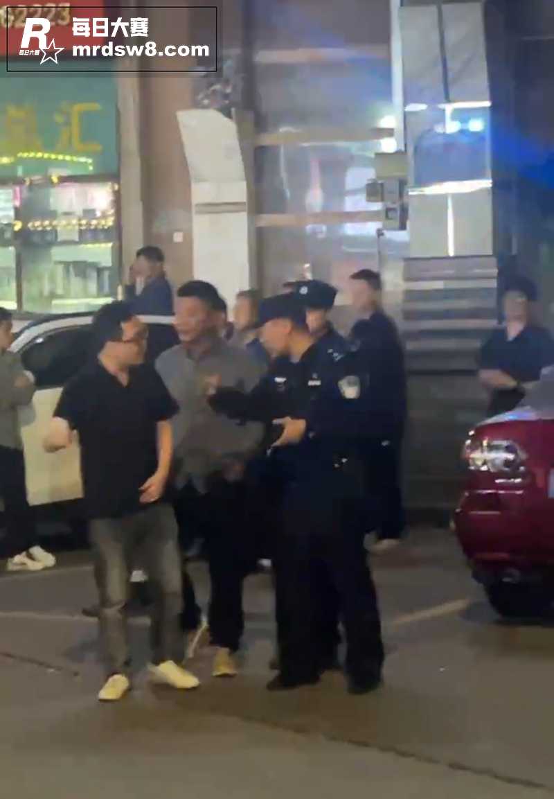 广州番禺扫黄现场 各相关图片4
