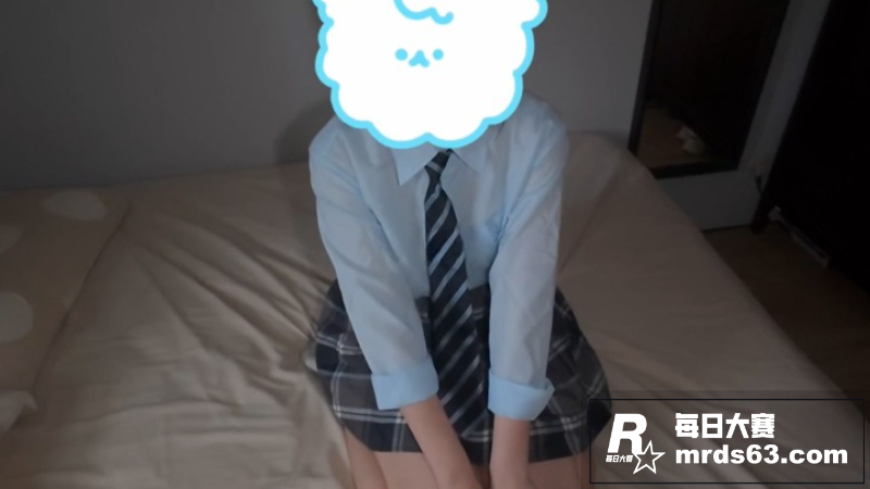 约炮JK白丝反差婊 相关图片1