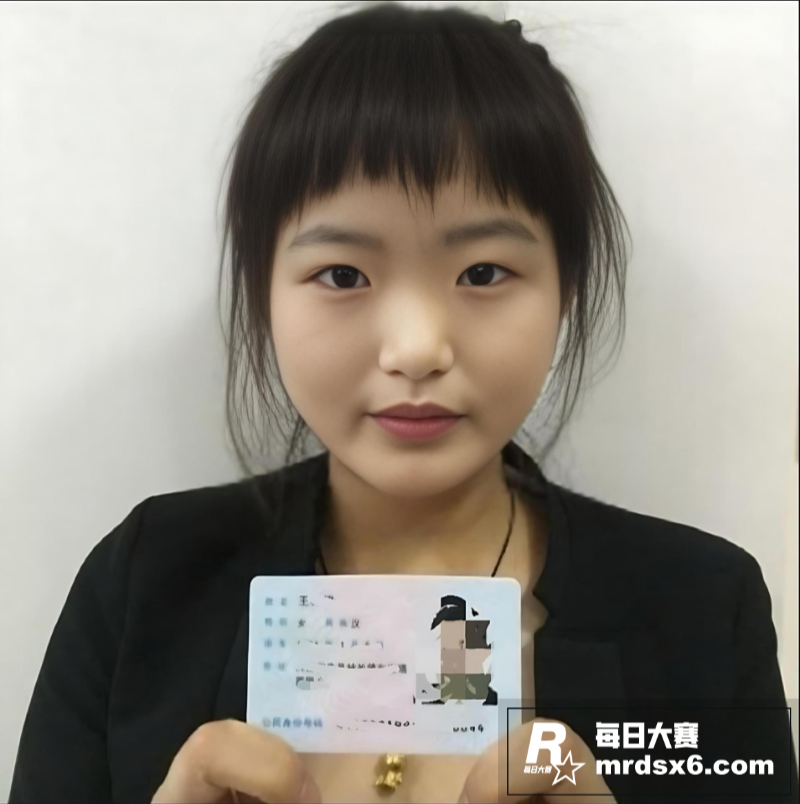 湖南巨乳反差母狗 王相关图片4