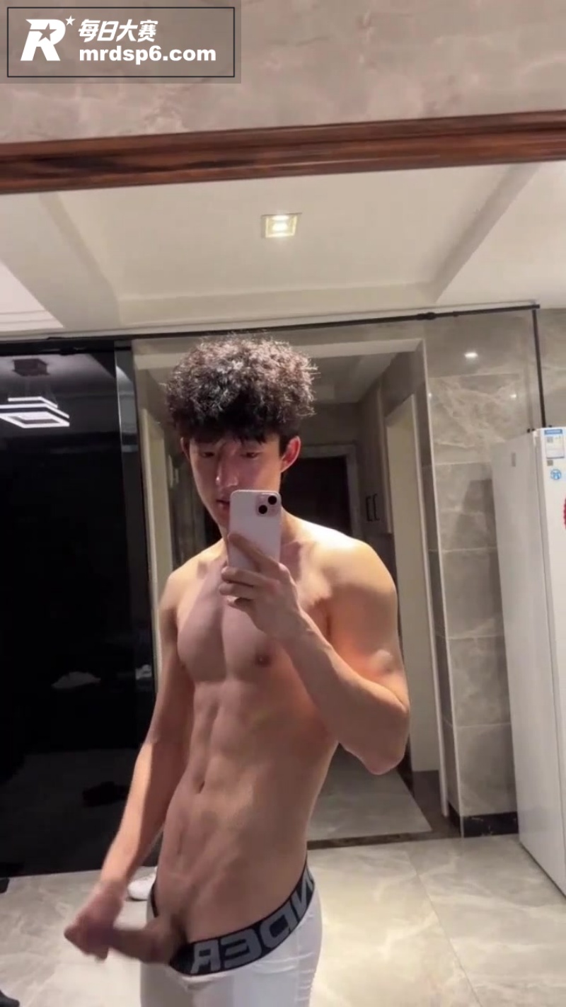 抖音网红肌肉男 闫清相关图片6