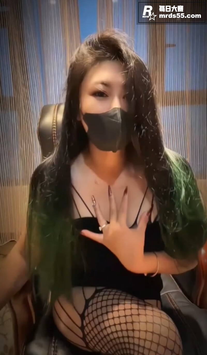 抖音网红御姐 撕后刑相关图片3