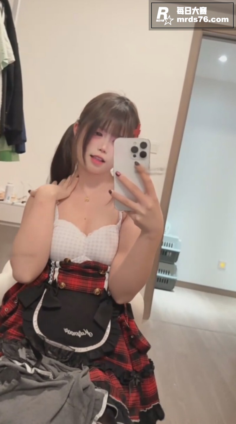 抖音高颜值萝莉 幸酱相关图片4
