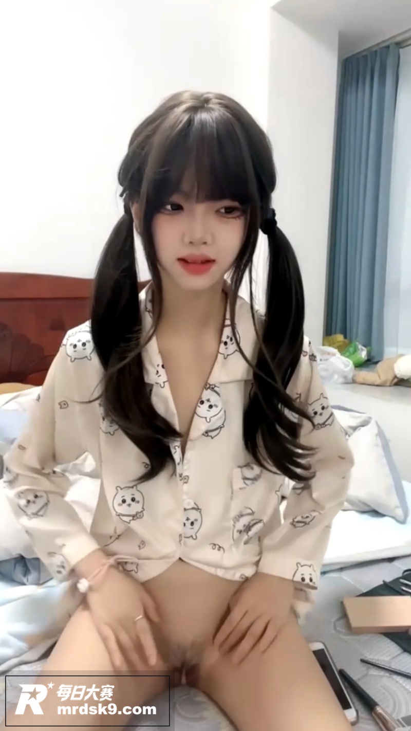 推特极品双马尾美少女相关图片3