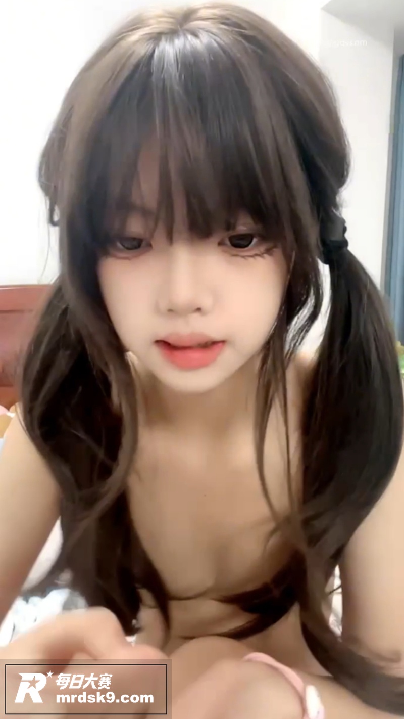 推特极品双马尾美少女相关图片9
