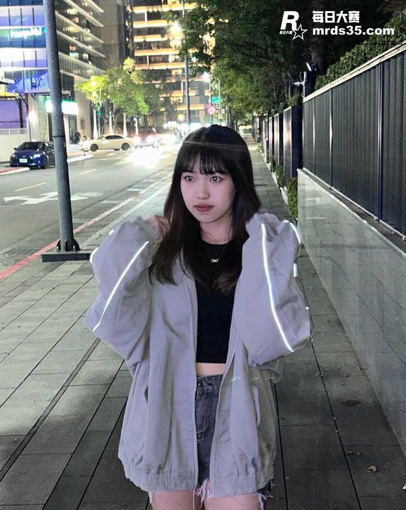 IG超高颜值高三学生相关图片9