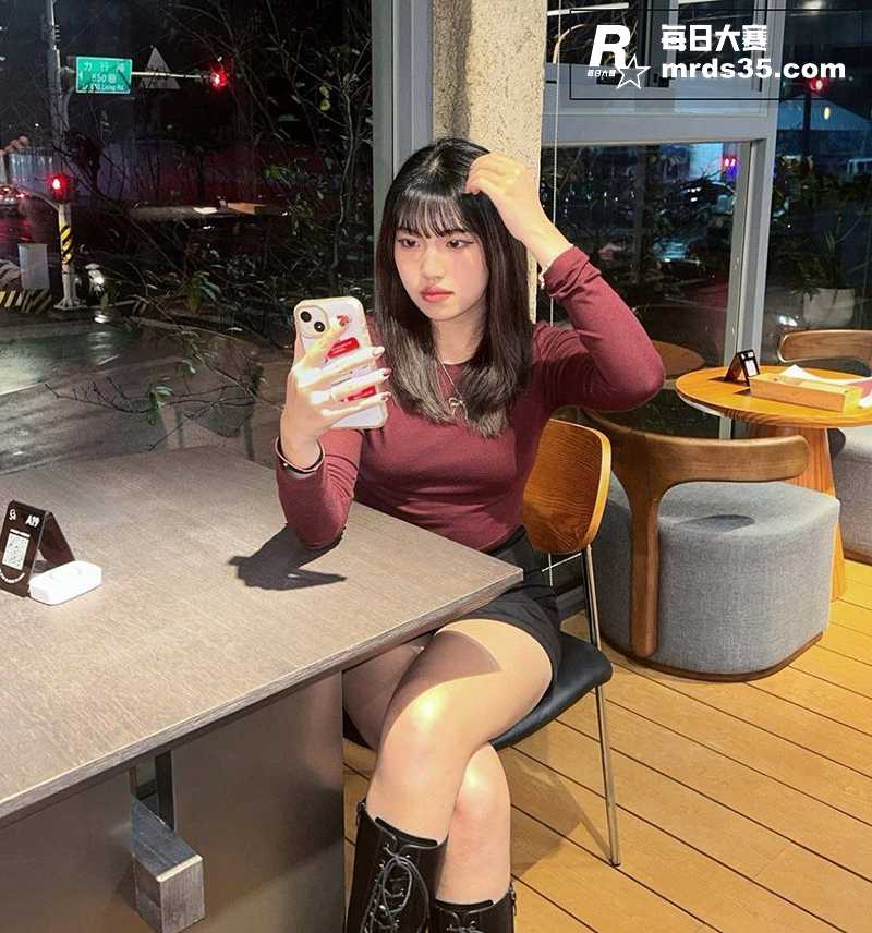 IG超高颜值高三学生相关图片12