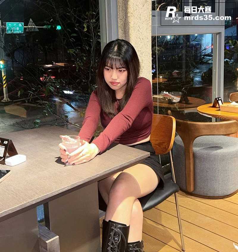 IG超高颜值高三学生相关图片13
