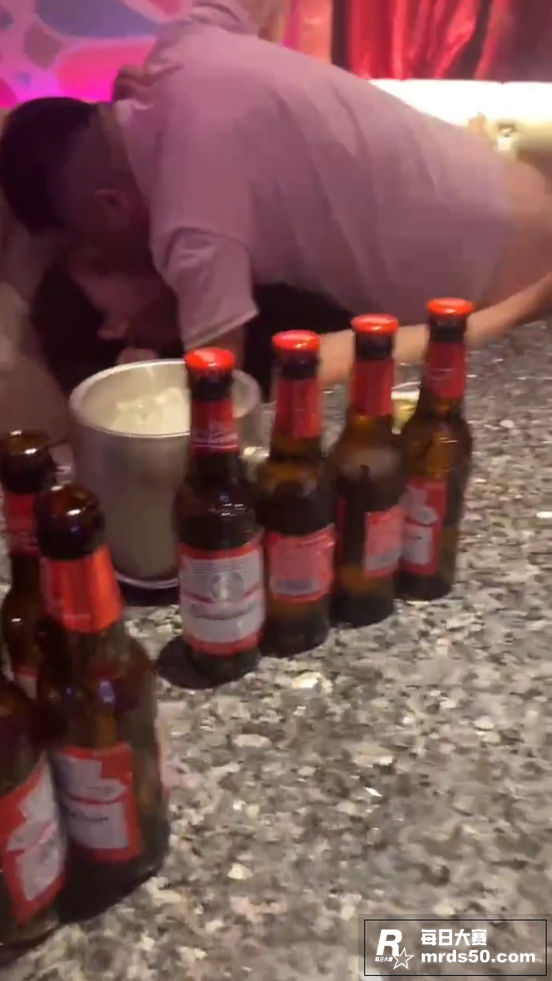 最新大瓜！KTV醉酒相关图片1