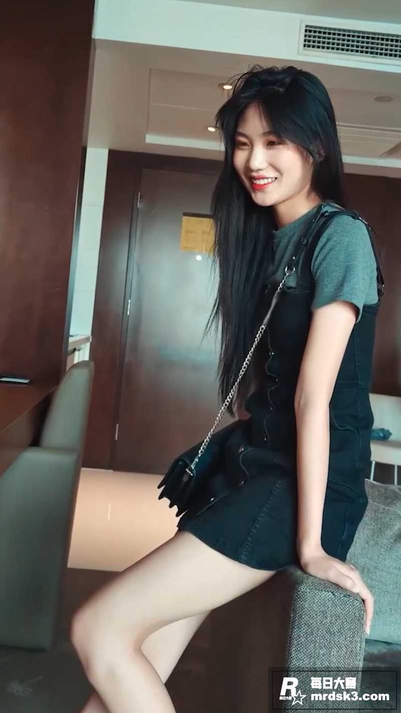 推特私拍摄影师 jk相关图片1