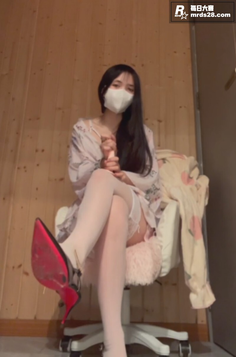 稀有资源 高颜值丝足相关图片6