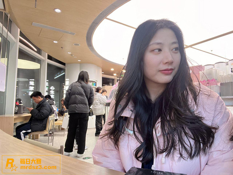投稿曝光 风骚女友口相关图片1