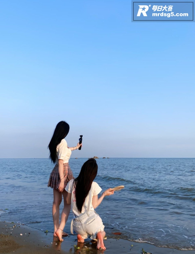 抖音长腿御姐 鱼饼饼相关图片1