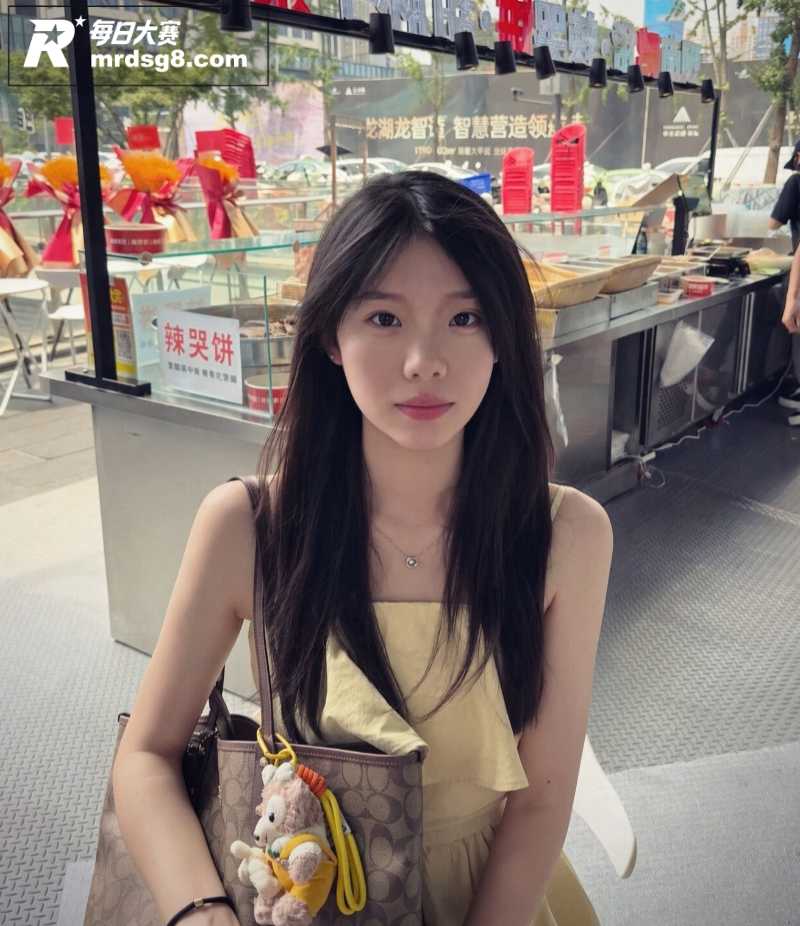 广州大学高颜值大学生相关图片3