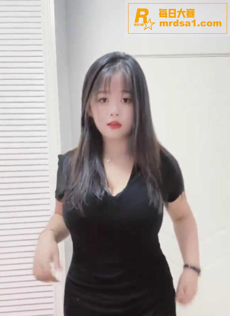 抖音巨乳网红 过去 相关图片2