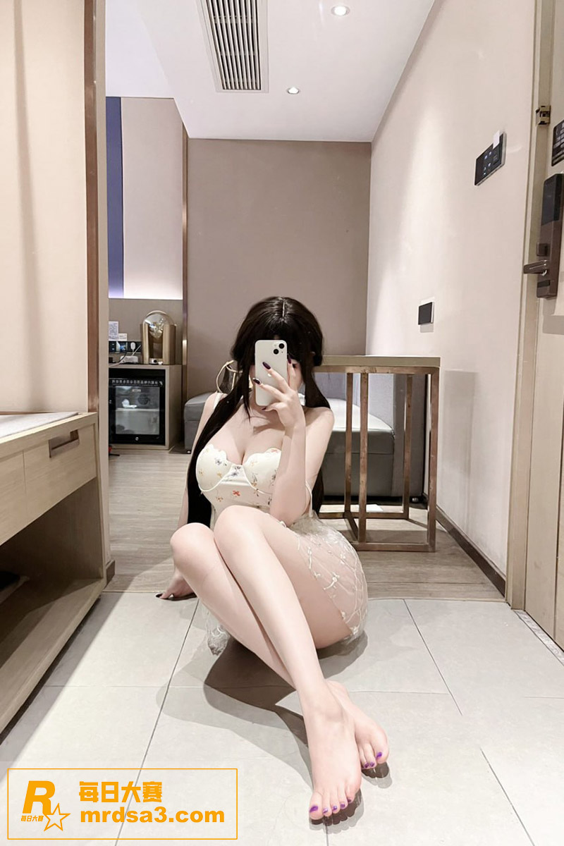 推特极品反差少女 H相关图片11