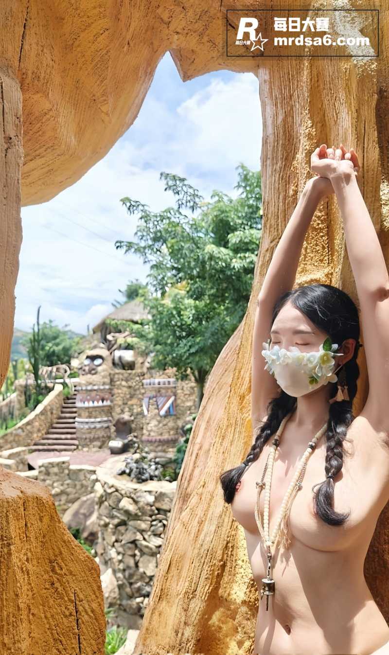 推特顶级露出女神 魔相关图片17