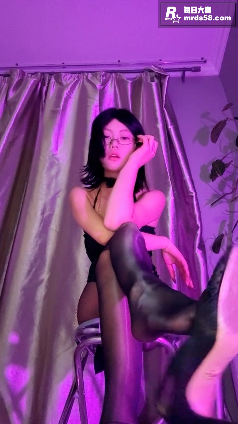 玩物社交极品女王 南相关图片3