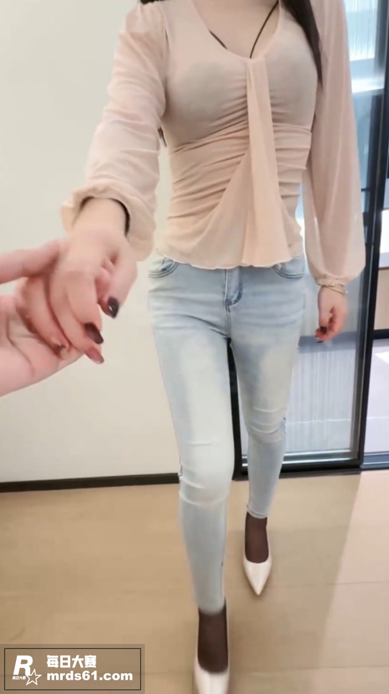 海角社区 会喷水的亲相关图片2