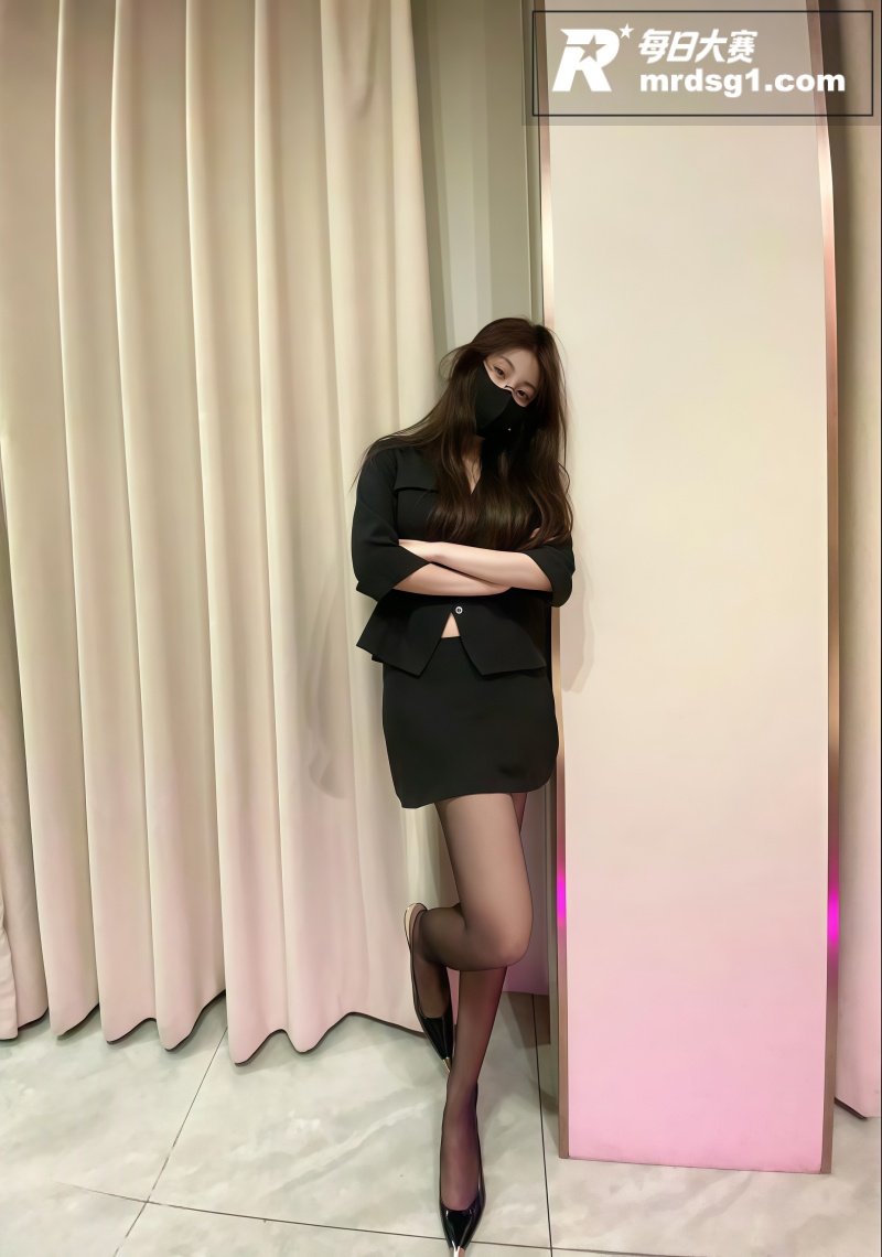 海角社区 粉逼骚老婆相关图片5 海角社区 粉逼骚老婆相关图片5
