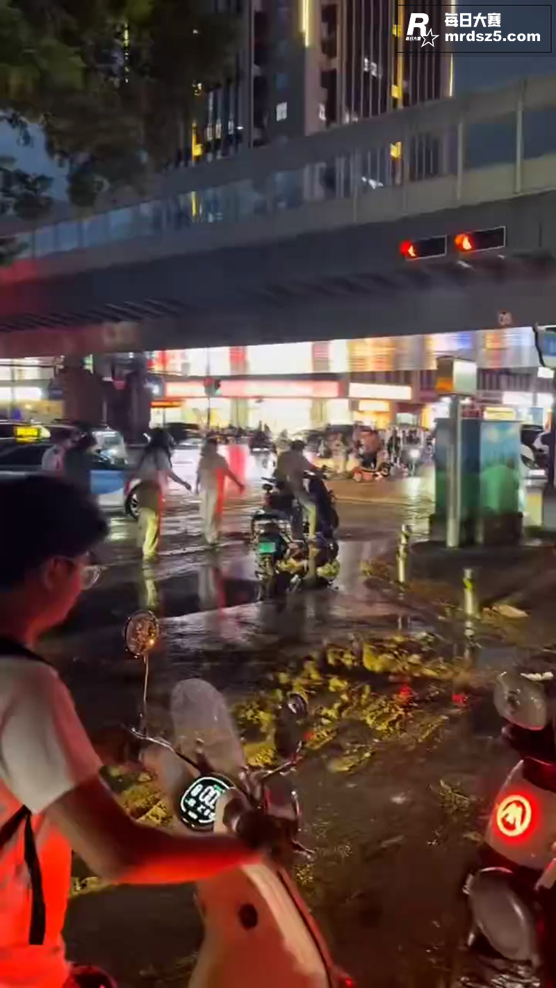 河南洛阳应天门附近突相关图片3