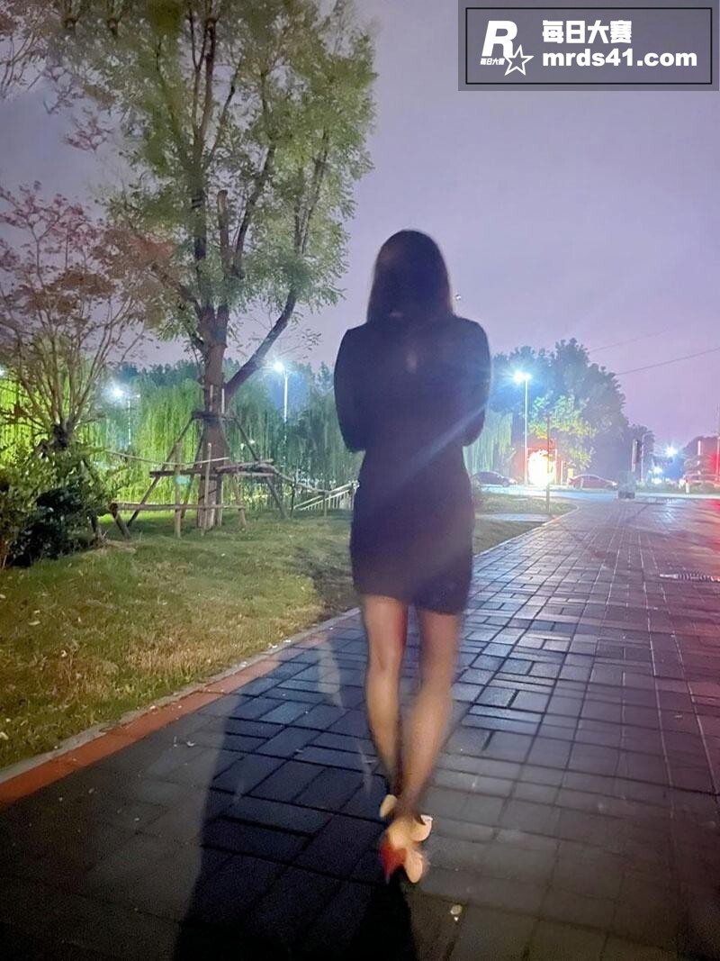 海角社区 强奸少妇邻相关图片1