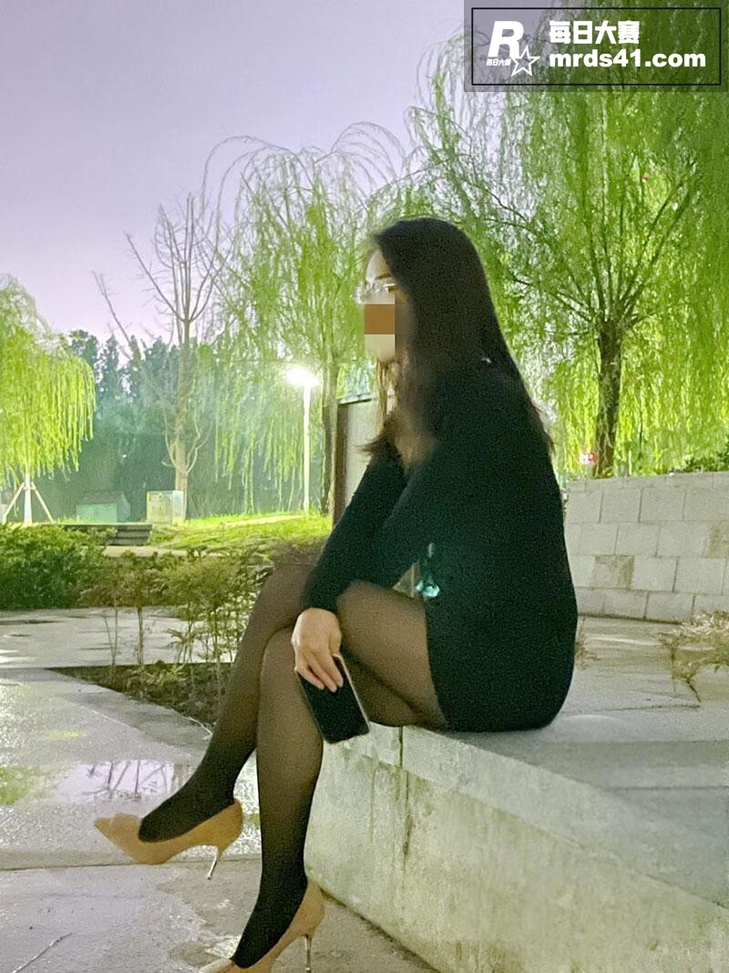 海角社区 强奸少妇邻相关图片4