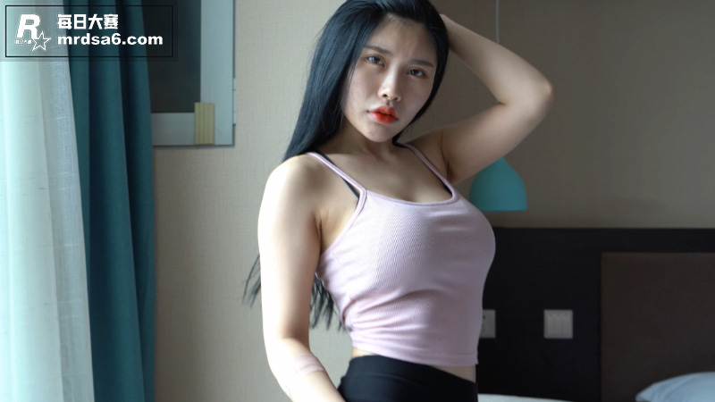 学院派高颜值极品女神相关图片1