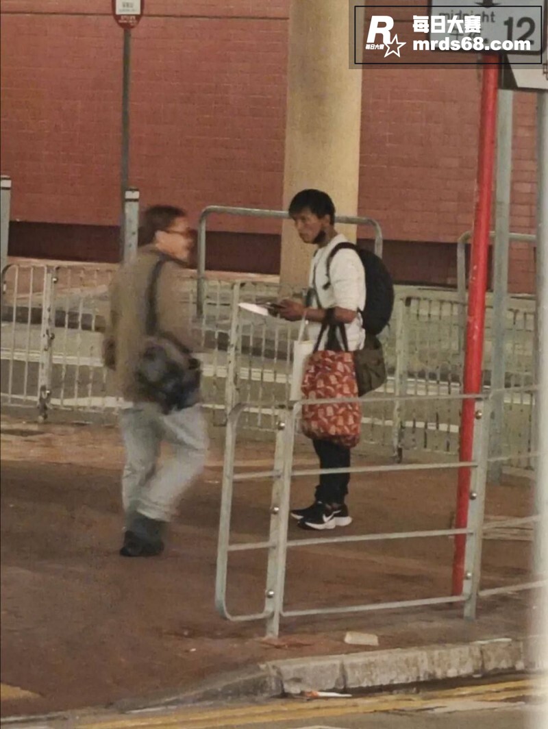 香港屯门市广场发生枪相关图片14
