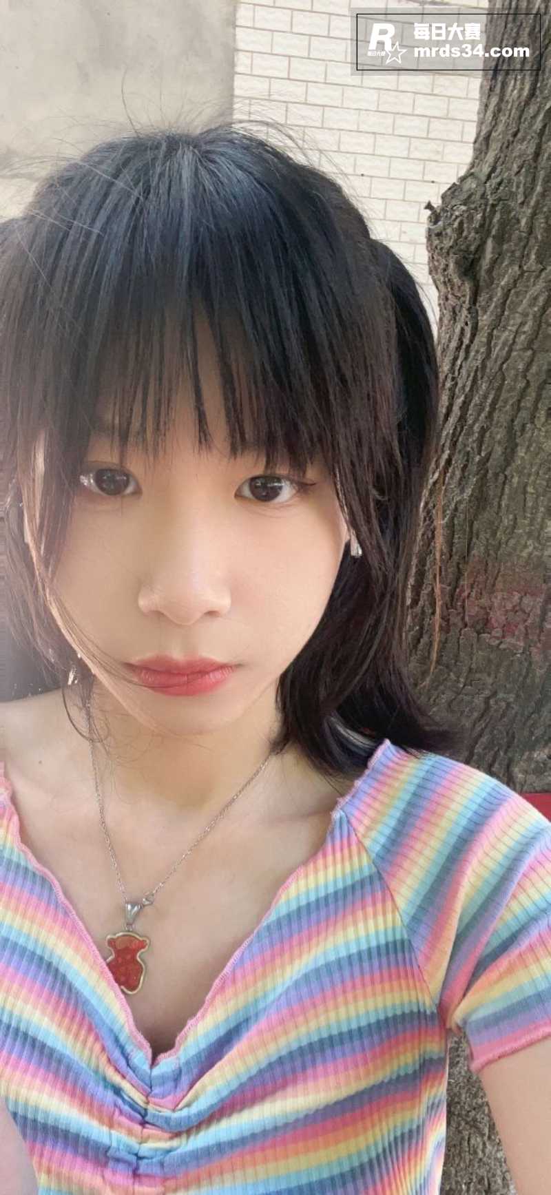 广西眼镜妹 刘思怡 相关图片1