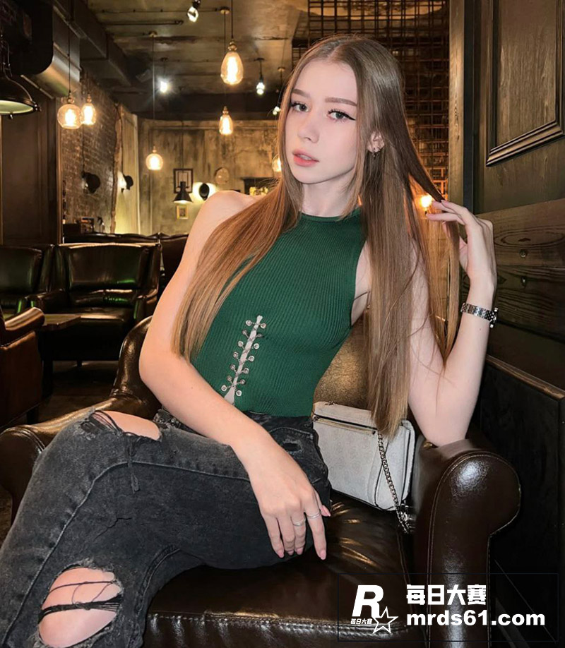 Fansly俄罗斯福相关图片1