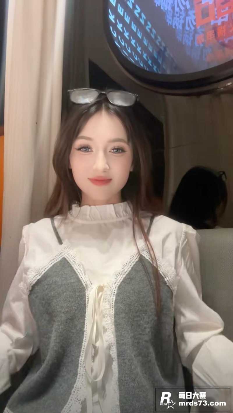 新疆高颜值维族美女 相关图片6