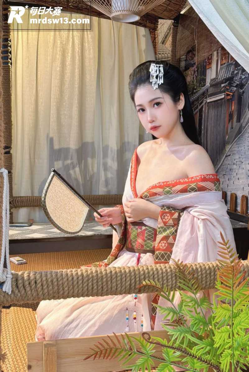 人气网红模特 不呆猫相关图片8