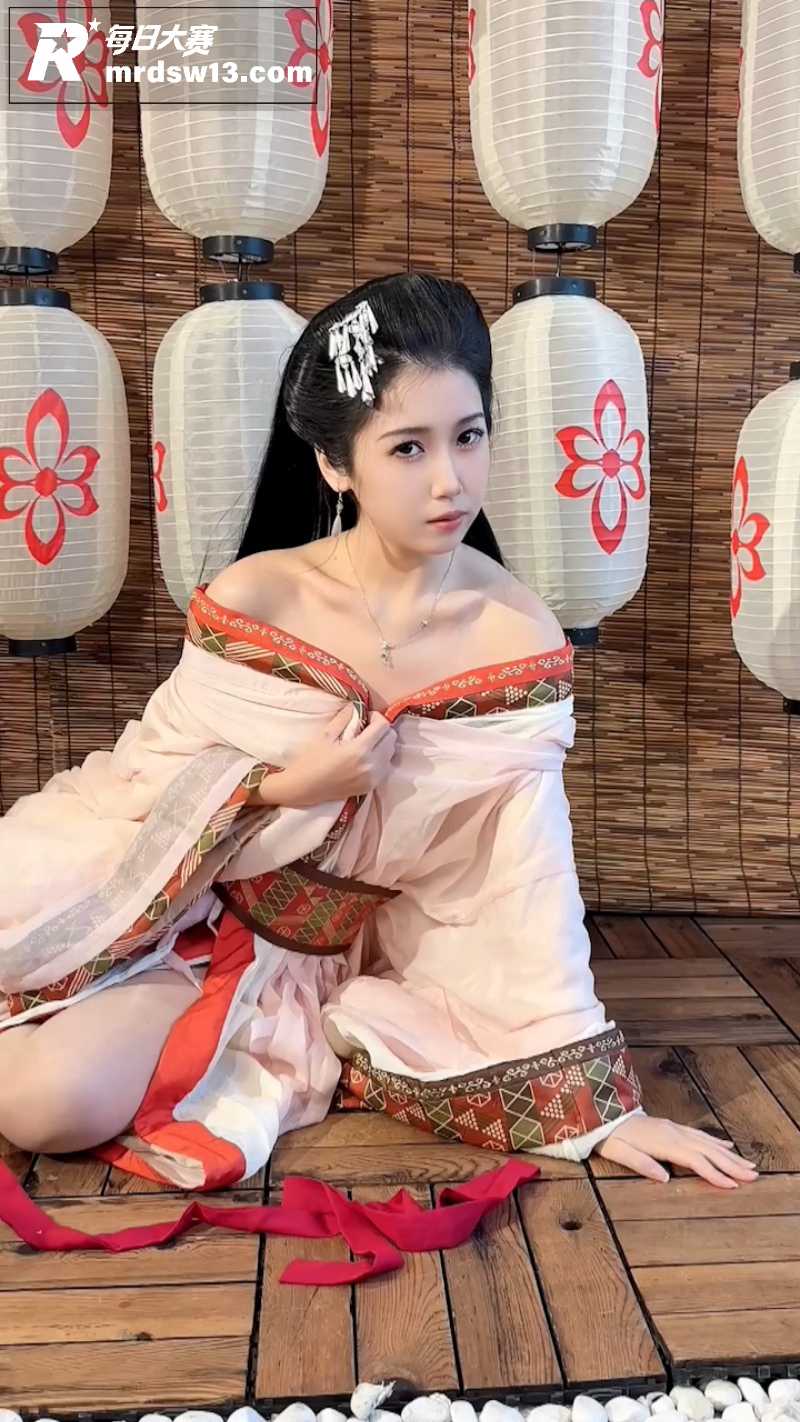 人气网红模特 不呆猫相关图片10