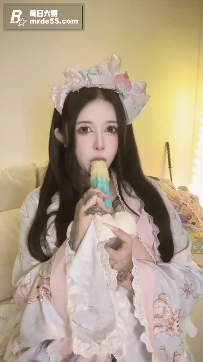 抖音神级颜值小网红 相关图片5